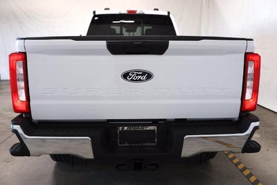 2027 Ford Super Duty F-350 SRW XL