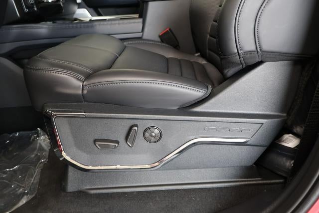 2026 Ford Super Duty F-350 SRW Platinum