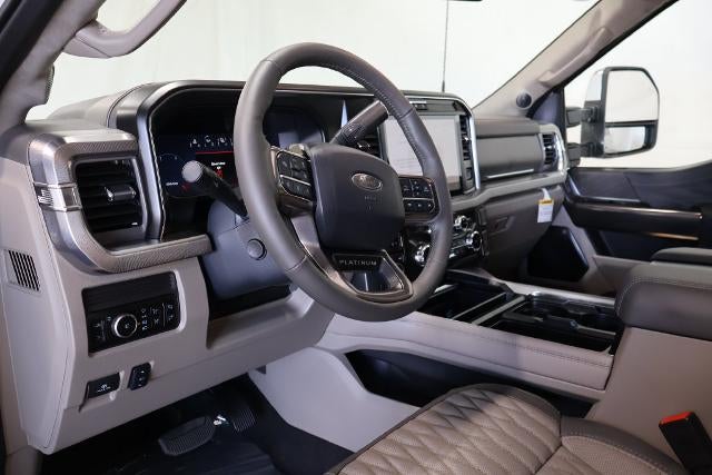 2027 Ford Super Duty F-350 SRW Platinum