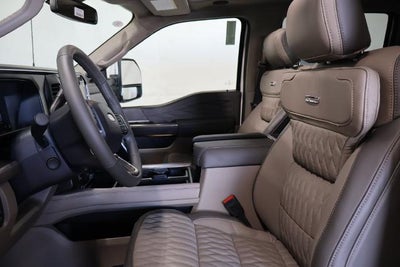 2027 Ford Super Duty F-350 SRW Platinum