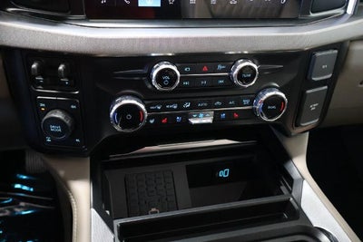 2027 Ford Super Duty F-350 SRW Platinum
