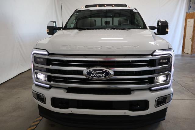 2027 Ford Super Duty F-350 SRW Platinum