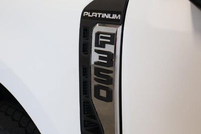 2027 Ford Super Duty F-350 SRW Platinum
