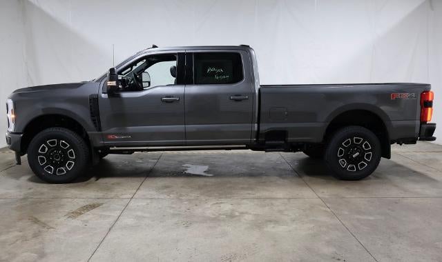 2026 Ford Super Duty F-350 SRW Platinum