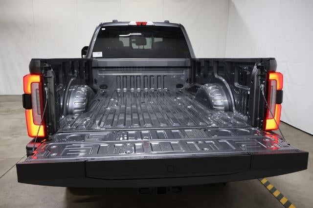 2026 Ford Super Duty F-350 SRW Platinum