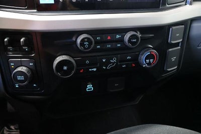 2027 Ford Super Duty F-350 SRW XLT w/BLK Appearance PKG