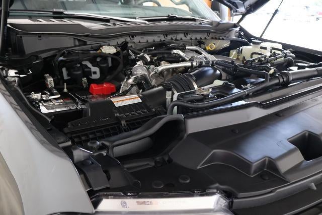 2027 Ford Super Duty F-350 SRW XLT w/BLK Appearance PKG