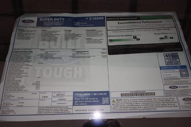 2027 Ford Super Duty F-350 SRW XLT w/BLK Appearance PKG