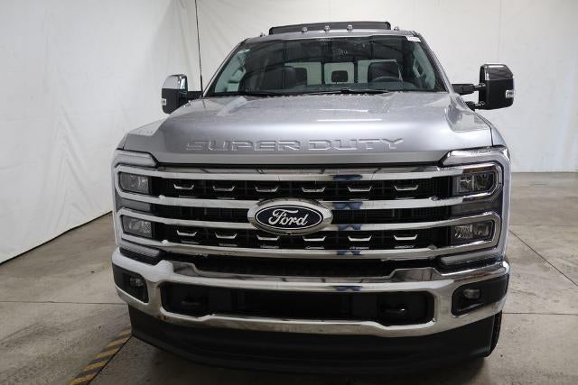 2027 Ford Super Duty F-350 SRW Lariat