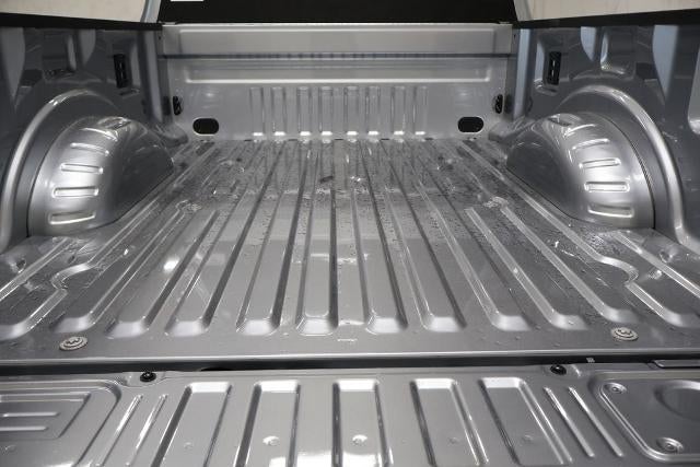 2027 Ford Super Duty F-350 SRW Lariat