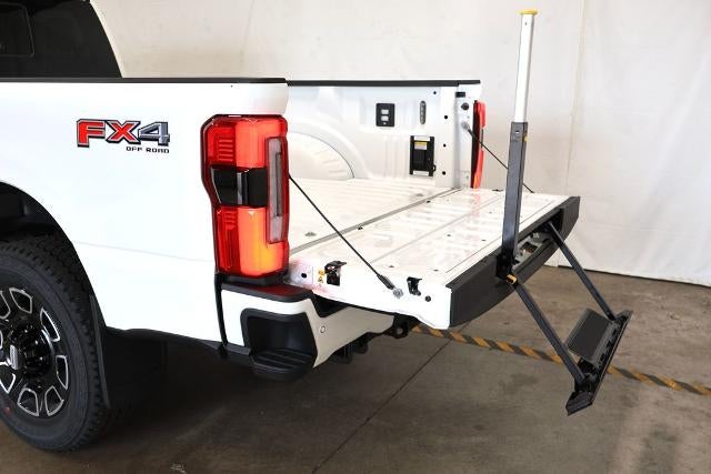 2026 Ford Super Duty F-350 SRW Platinum