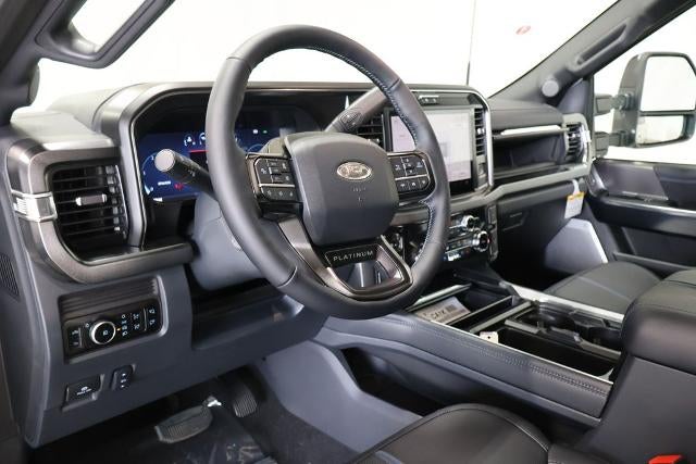 2026 Ford Super Duty F-350 SRW Platinum