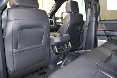 2027 Ford Super Duty F-350 SRW Platinum