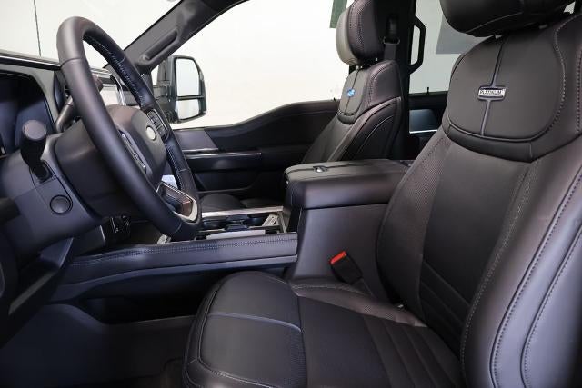 2027 Ford Super Duty F-350 SRW Platinum