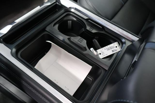 2027 Ford Super Duty F-350 SRW Platinum