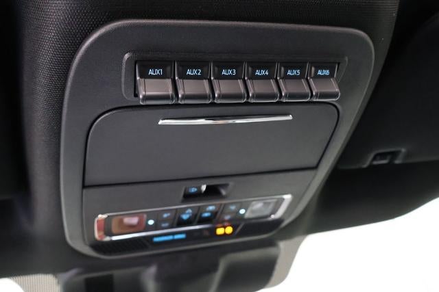 2027 Ford Super Duty F-350 SRW Platinum
