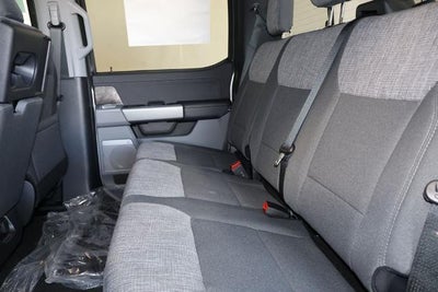 2027 Ford Super Duty F-350 SRW XLT