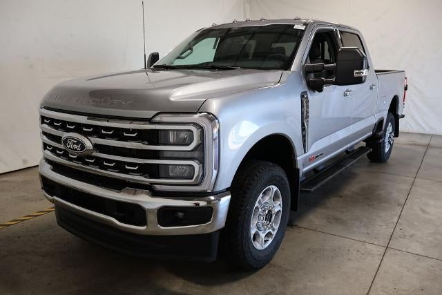 2027 Ford Super Duty F-350 SRW XLT