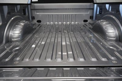 2027 Ford Super Duty F-350 SRW XLT