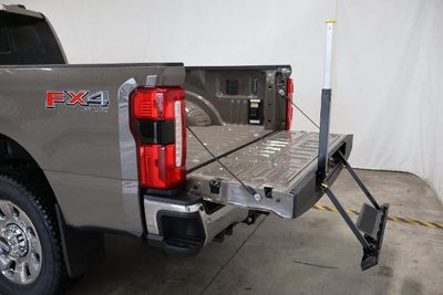 2027 Ford Super Duty F-350 SRW Lariat