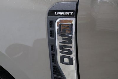 2027 Ford Super Duty F-350 SRW Lariat