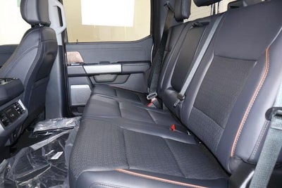 2027 Ford Super Duty F-350 SRW Lariat