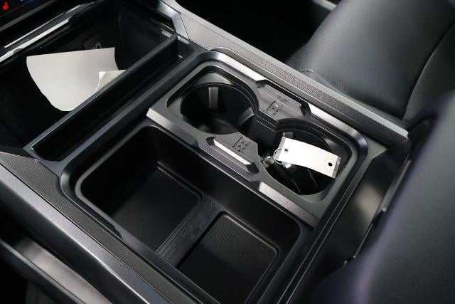 2027 Ford Super Duty F-350 SRW Lariat