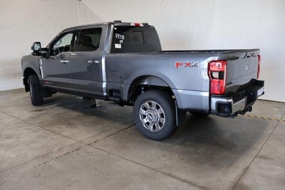 2027 Ford Super Duty F-350 SRW Lariat