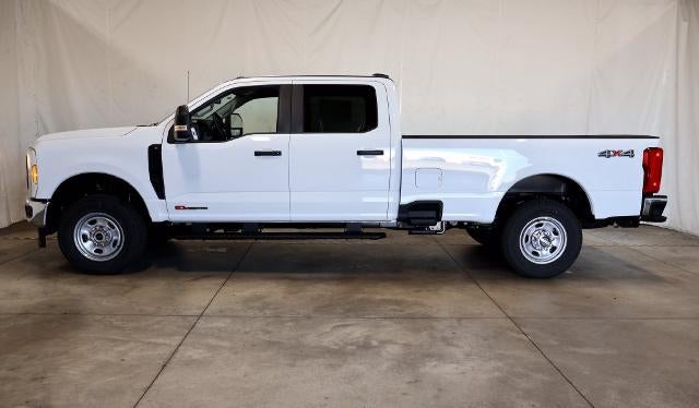 2027 Ford Super Duty F-350 SRW XL