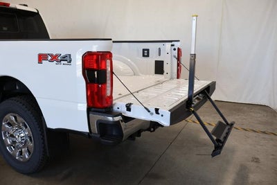 2027 Ford Super Duty F-350 SRW Lariat