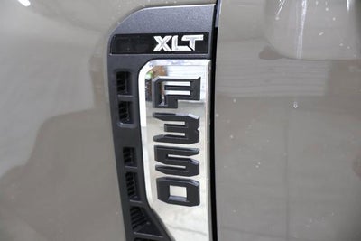 2026 Ford Super Duty F-350 SRW XLT