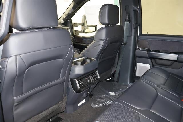 2026 Ford Super Duty F-350 SRW Platinum