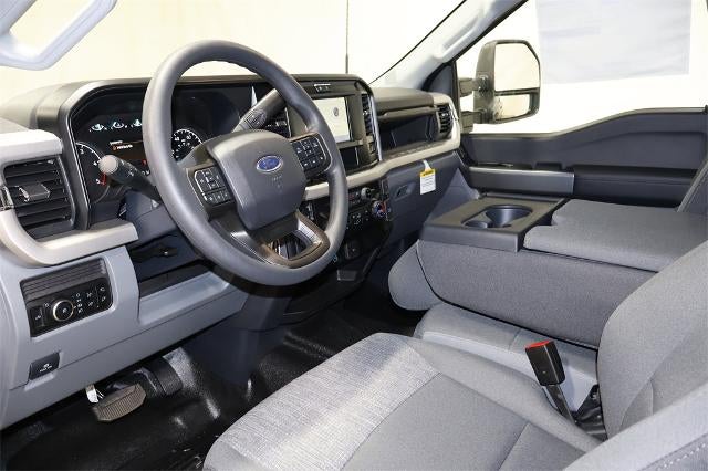 2025 Ford Super Duty F-350 SRW XLT