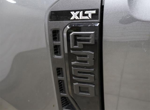 2026 Ford Super Duty F-350 SRW XLT