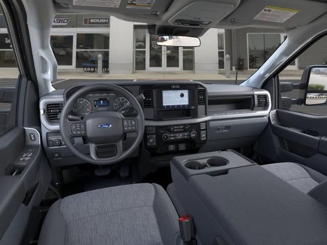 2025 Ford Super Duty F-350 SRW XL