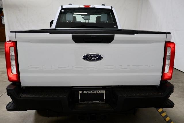 2026 Ford Super Duty F-350 SRW ® XL