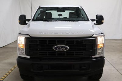 2026 Ford Super Duty F-350 SRW ® XL