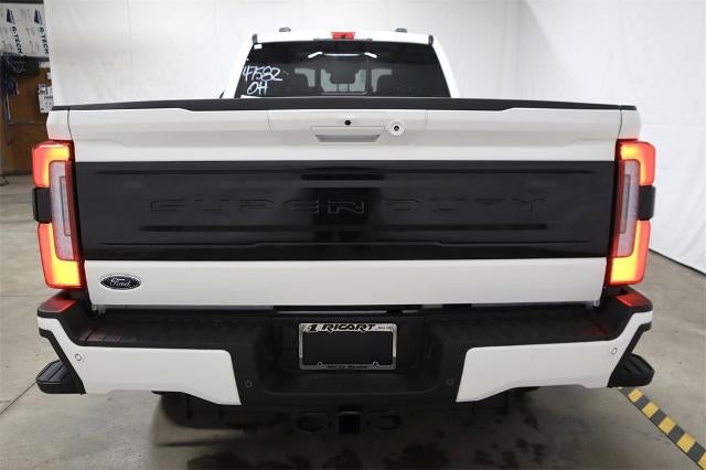 2025 Ford Super Duty F-350 SRW Platinum