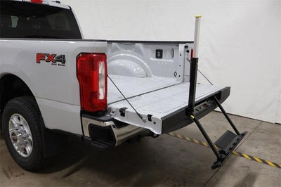 2026 Ford Super Duty F-350 SRW XLT