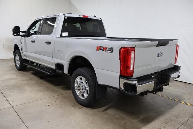 2026 Ford Super Duty F-350 SRW XLT