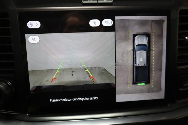 2026 Ford Super Duty F-350 DRW Lariat