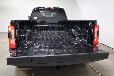 2026 Ford Super Duty F-350 DRW Lariat