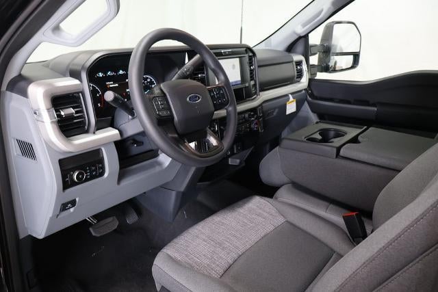 2026 Ford Super Duty F-350 DRW XLT