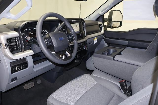 2025 Ford Super Duty F-350 DRW XL