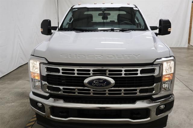 2025 Ford Super Duty F-350 DRW XL