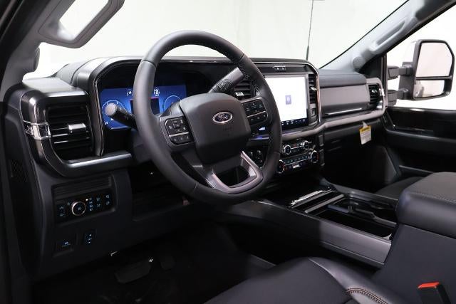 2026 Ford Super Duty F-350 DRW Lariat