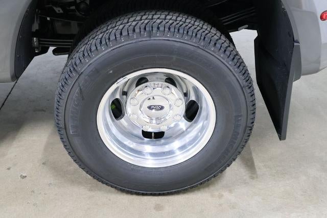 2026 Ford Super Duty F-350 DRW Lariat