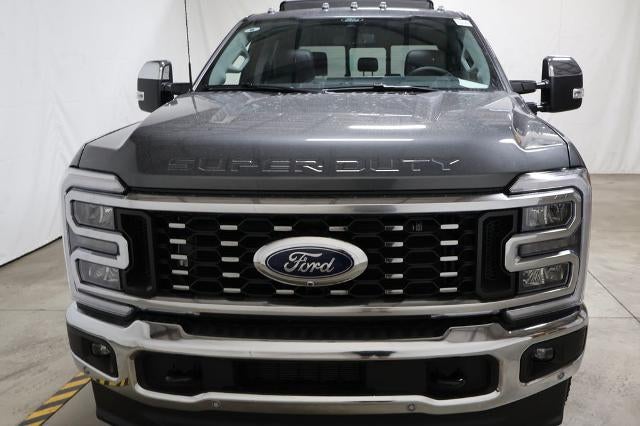 2026 Ford Super Duty F-350 DRW Lariat