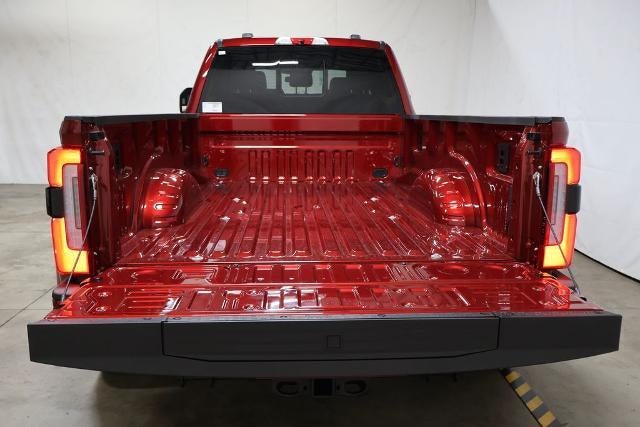 2026 Ford Super Duty F-350 DRW Platinum
