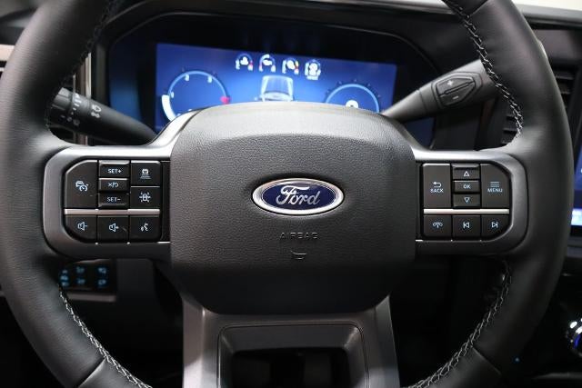 2026 Ford Super Duty F-350 DRW Lariat